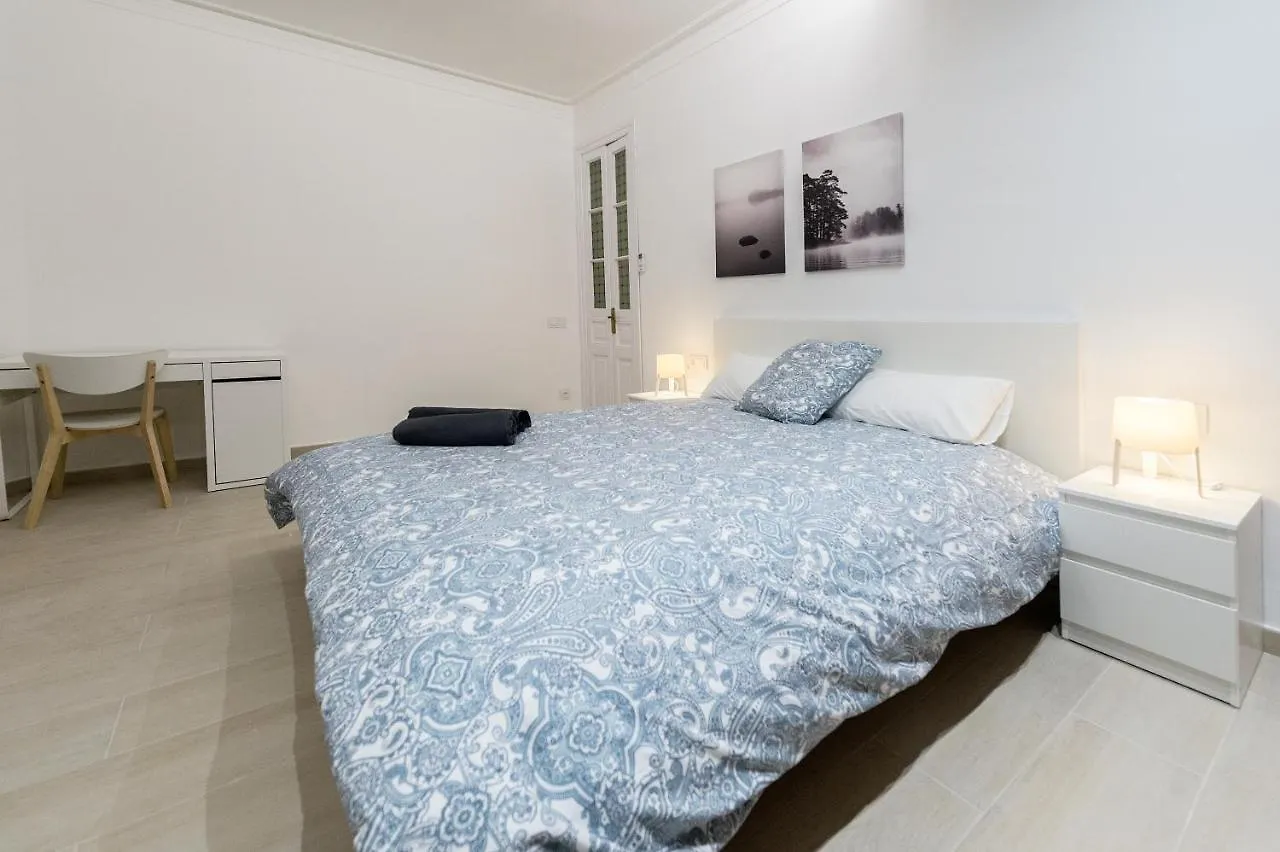Sagrada Familia Design Apartments Barcelona