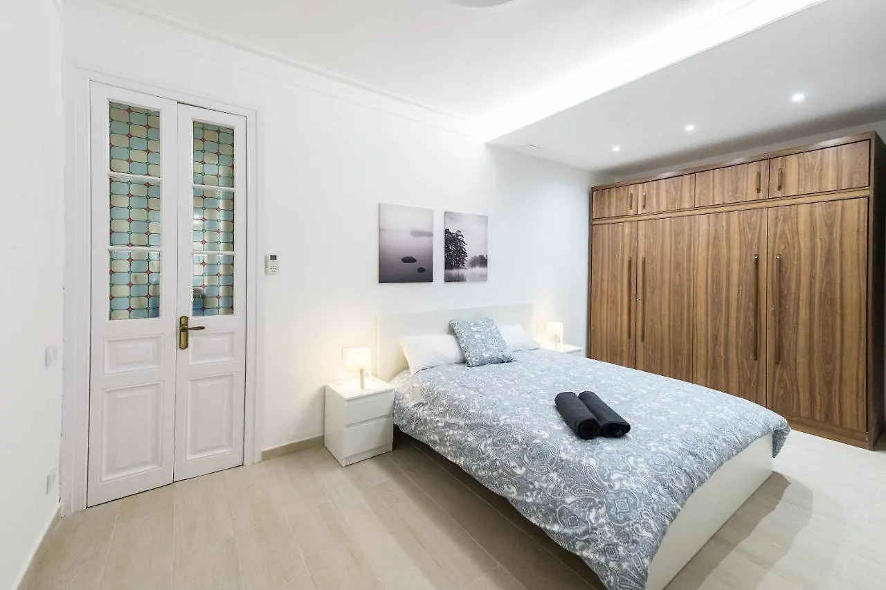 Sagrada Familia Design Apartments Barcelona